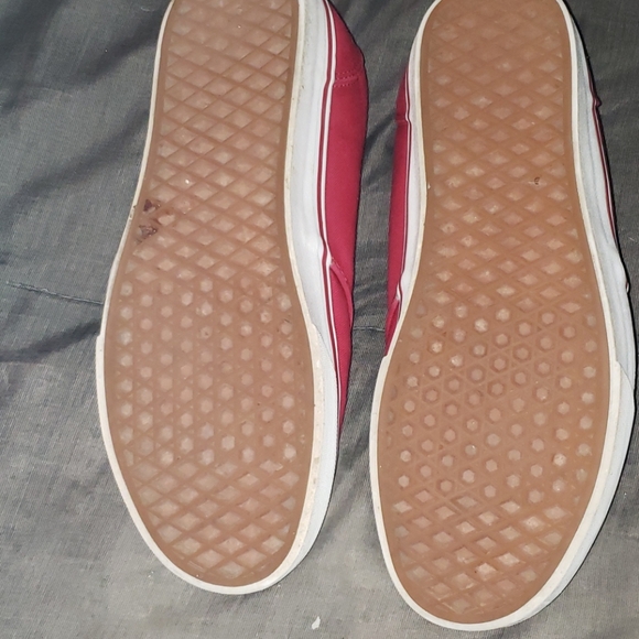 Vans - Picture 3 of 3